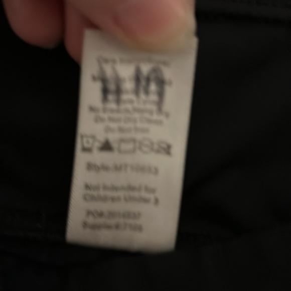 So Pink & White Bra Top with Embellishments & Balera Cropped Leggings Costume - Picture 14 of 17